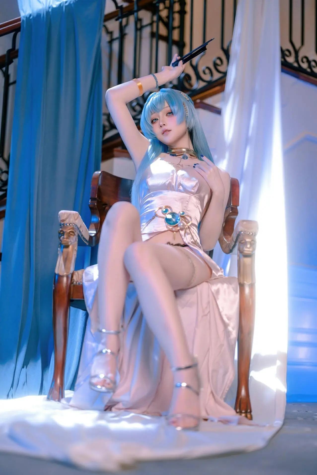 Cosplay｜屿鱼Yukako – 胜利女神：妮姬 海伦 礼服