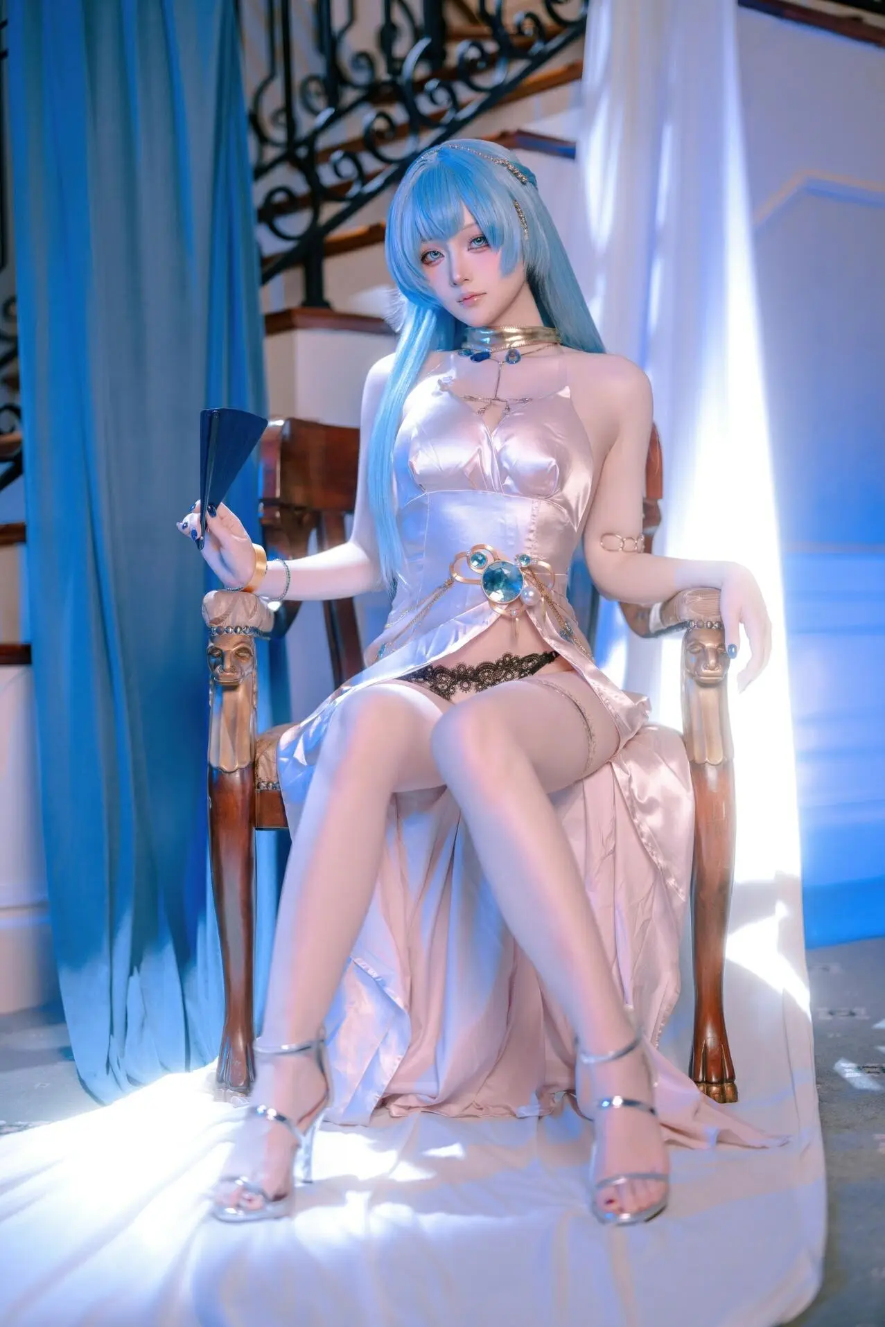 Cosplay｜屿鱼Yukako – 胜利女神：妮姬 海伦 礼服