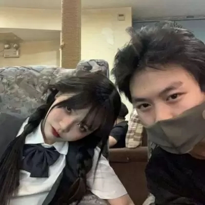 特好看氛围感十足的好看情头 纯欲双人好看情侣头像真人可爱