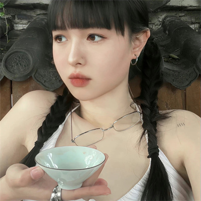 独特小众不易撞的女生头像 女头ins高级质感真人稀有头像图片