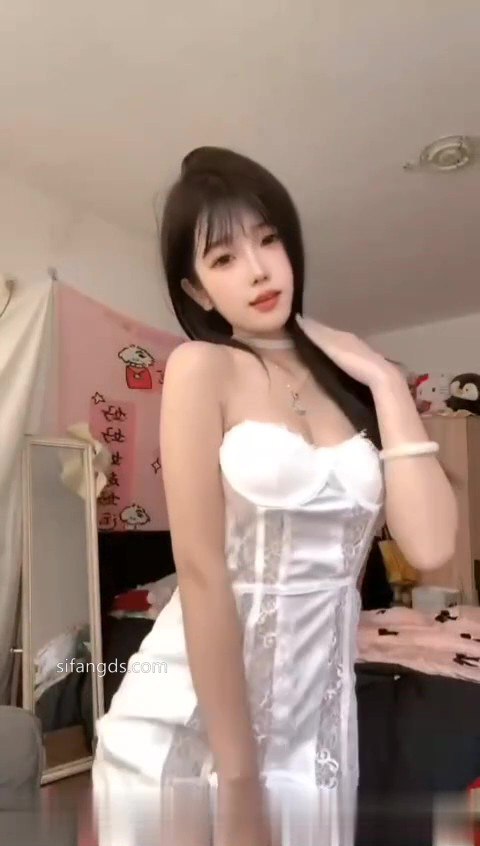 【老湿机】冰子乖乖的 快手极品高颜值大尺度骚舞合集！-第3张插图