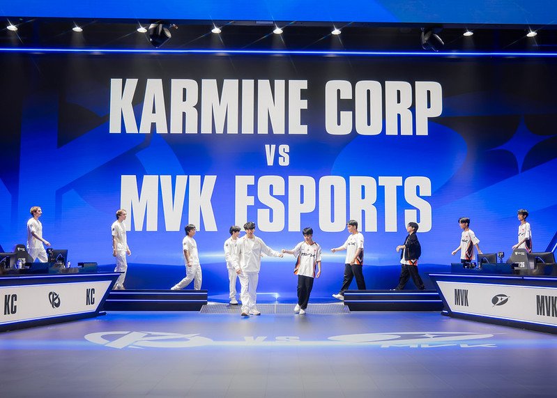 《英雄联盟》2026全球总决赛入围赛:KC零封MVK,FUR让一追三淘汰C9
